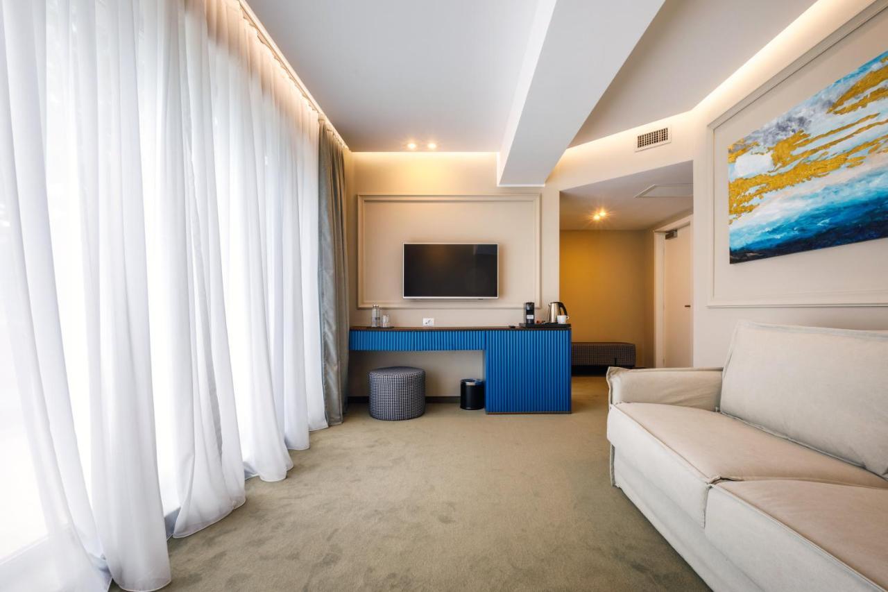 Onal Boutique Hotelier Mamaia Εξωτερικό φωτογραφία